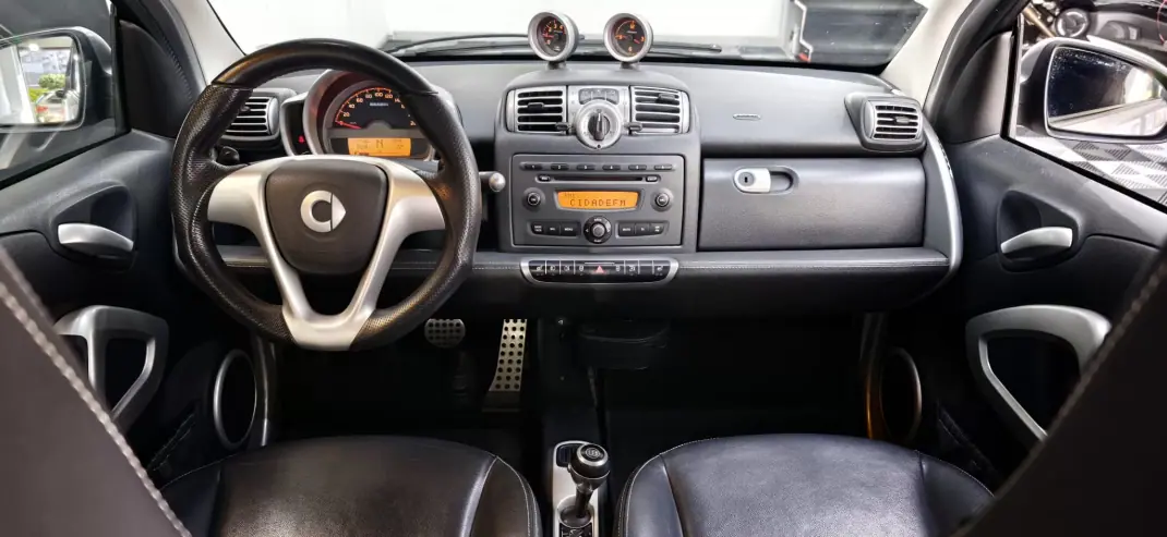Smart City Coupé 2009 - 9490 EUR, 94000 km - AUTO.MOTO.pt - 94000km - foto 34 de 43