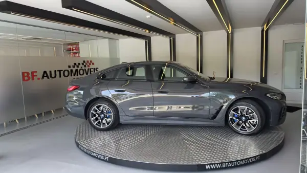 BMW i4 2023 - 41900 EUR, 60120 km - AUTO.MOTO.pt - 60120km - foto 8 de 58