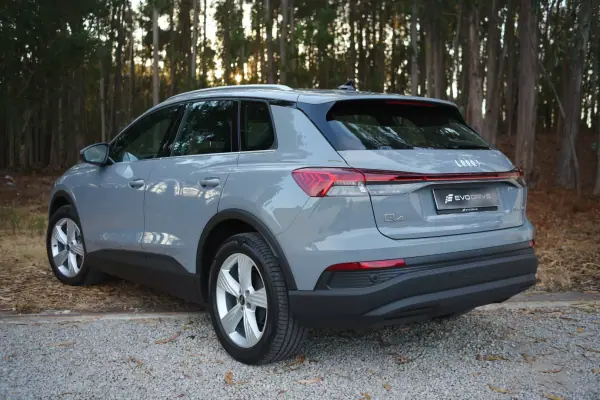 Audi Q4 e-tron 2022 — foto 2 de 22