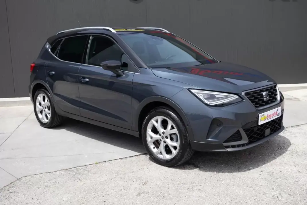 SEAT Arona 2023 - 18390 EUR, 14160 km - AUTO.MOTO.pt - 14160km - foto 3 de 34
