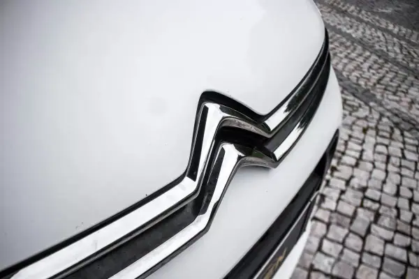 Citroën Grand C4 Spacetourer 2018 - 9900 EUR, 367153 km - AUTO.MOTO.pt - 367153km - foto 7 de 37