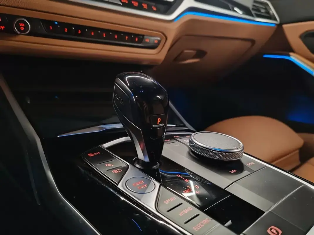 BMW 320 2021 - 28750 EUR, 112168 km - AUTO.MOTO.pt - 112168km - foto 22 de 29