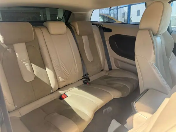 Land Rover Range Rover Evoque 2012 - 14900 EUR, 169000 km - AUTO.MOTO.pt - 169000km - foto 8 de 15