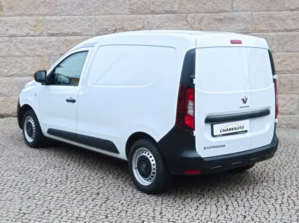 Renault Kangoo 2022 - 13990 EUR, 89000 km - AUTO.MOTO.pt - 89000km - foto 2 de 10