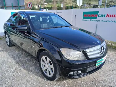 Mercedes-Benz C 200 2010 - 10250 EUR, 208074 km - AUTO.MOTO.pt - 208074km - foto 5 de 23