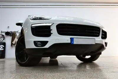 Porsche Cayenne 2015 - 41900 EUR, 140000 km - 140000km - foto 3 de 32