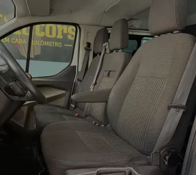 Ford TRANSIT CUSTOM 2.0 L2 H2 2.0 130 CV 2013 - 13999 EUR, 197118 km - AUTO.MOTO.pt - 197118km - foto 7 de 16