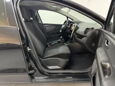 Renault Clio 2012 - 5750 EUR, 228000 km - AUTO.MOTO.pt - 228000km - foto 39 de 44
