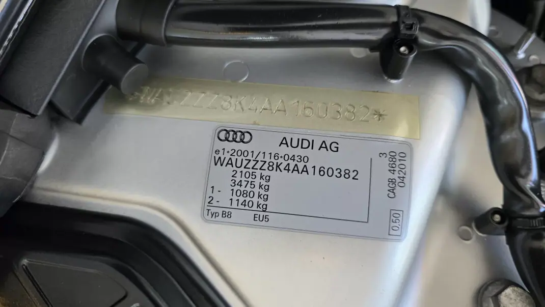 Audi A4 Avant 2010 - 9500 EUR, 253856 km - AUTO.MOTO.pt - 253856km - foto 28 de 52
