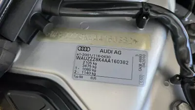 Audi A4 Avant 2010 - 9500 EUR, 253856 km - AUTO.MOTO.pt - 253856km - foto 28 de 52