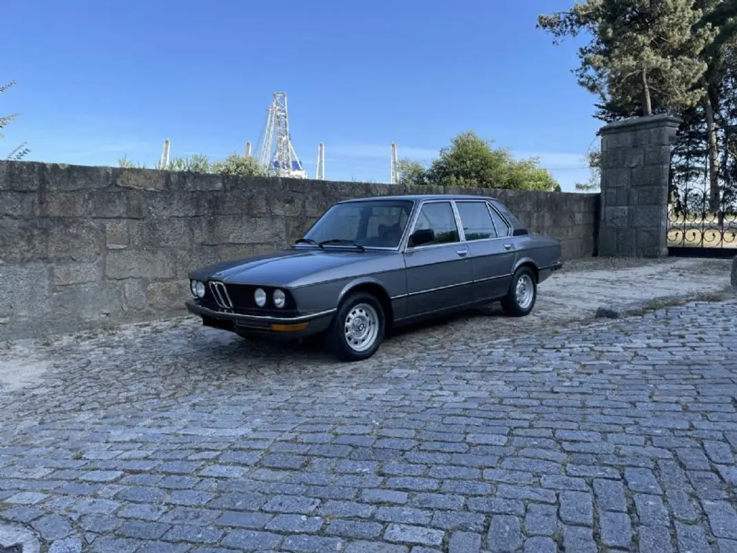 BMW 518 1980 - 9900 EUR, 139000 km - 139000km - foto 6 de 27