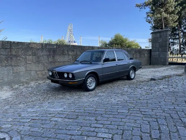BMW 518 1980 - 9900 EUR, 139000 km - AUTO.MOTO.pt - 139000km - foto 6 de 27