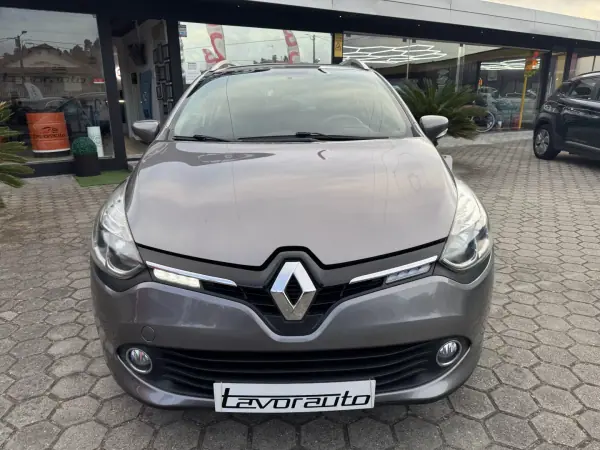 Renault Clio Sport Tourer 2015 - 8990 EUR, 211000 km - AUTO.MOTO.pt - 211000km - foto 3 de 33