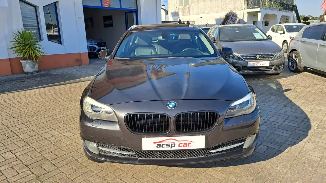 BMW 520 2011 - 11900 EUR, 331971 km - AUTO.MOTO.pt - 331971km - foto 4 de 27