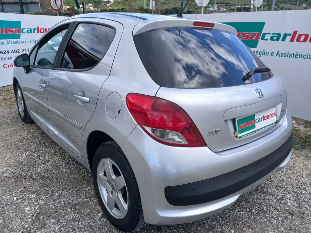 Peugeot 207 2012 - 5250 EUR, 180948 km - AUTO.MOTO.pt - 180948km - foto 11 de 28