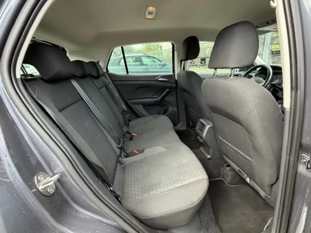 Caterham VOLKSWAGEN 2022 - 19900 EUR, 65300 km - AUTO.MOTO.pt - 65300km - foto 2 de 11