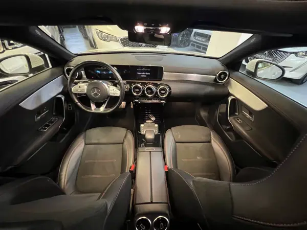 Mercedes-Benz CLA 180 2021 - 24990 EUR, 135000 km - AUTO.MOTO.pt - 135000km - foto 5 de 41