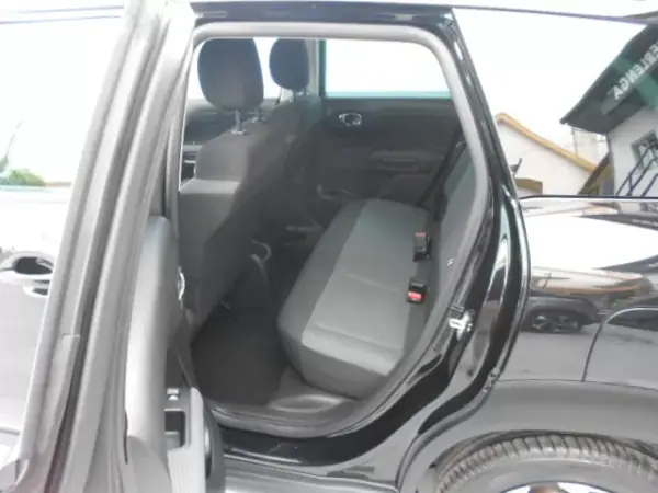 Citroën C3 Aircross 2024 - 16500 EUR, 34841 km - AUTO.MOTO.pt - 34841km - foto 8 de 12