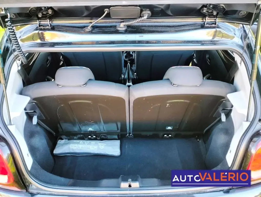 Citroën C1 2019 - 9950 EUR, 90078 km - AUTO.MOTO.pt - 90078km - foto 25 de 28