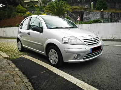 Citroën C3 2004 - 3250 EUR, 145000 km - AUTO.MOTO.pt - 145000km - foto 3 de 16