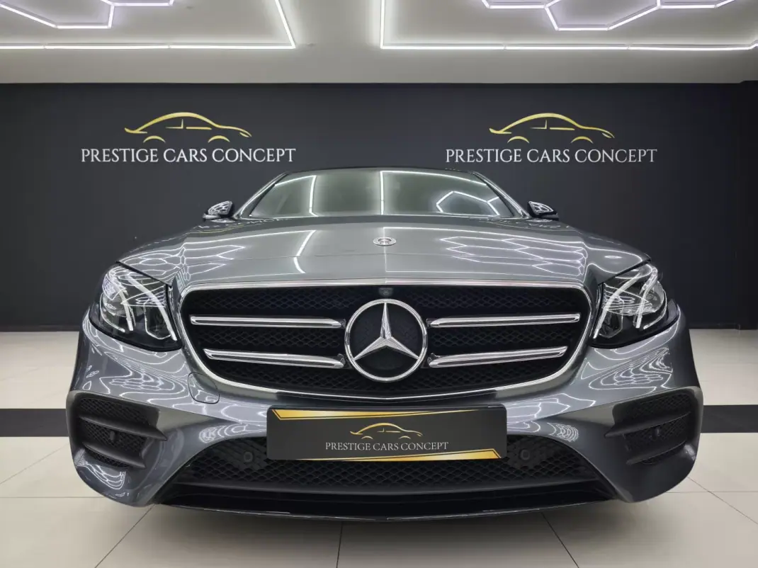 Mercedes-Benz E 220 2018 - 32950 EUR, 118099 km - AUTO.MOTO.pt - 118099km - foto 13 de 48