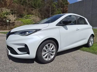 Renault Zoe 2021 - 15999 EUR, 27500 km - 27500km - foto 2 de 13