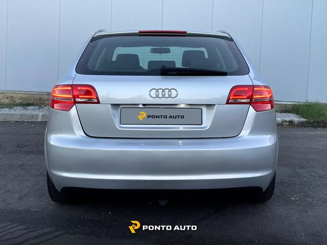 Audi A3 Sportback 2009 - 8990 EUR, 228576 km - AUTO.MOTO.pt - 228576km - foto 4 de 10