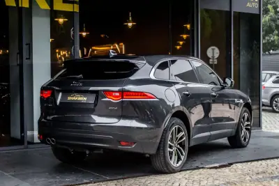 Jaguar F-Pace 2018 - 22990 EUR, 155156 km - 155156km - foto 4 de 48