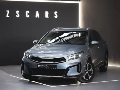 Kia XCeed 2022 - 22990 EUR, 52076 km - AUTO.MOTO.pt - 52076km - foto 4 de 23