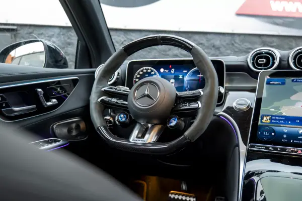 Mercedes-Benz GLC 63 AMG 2024 - 144900 EUR, 10000 km - AUTO.MOTO.pt - 10000km - foto 14 de 30