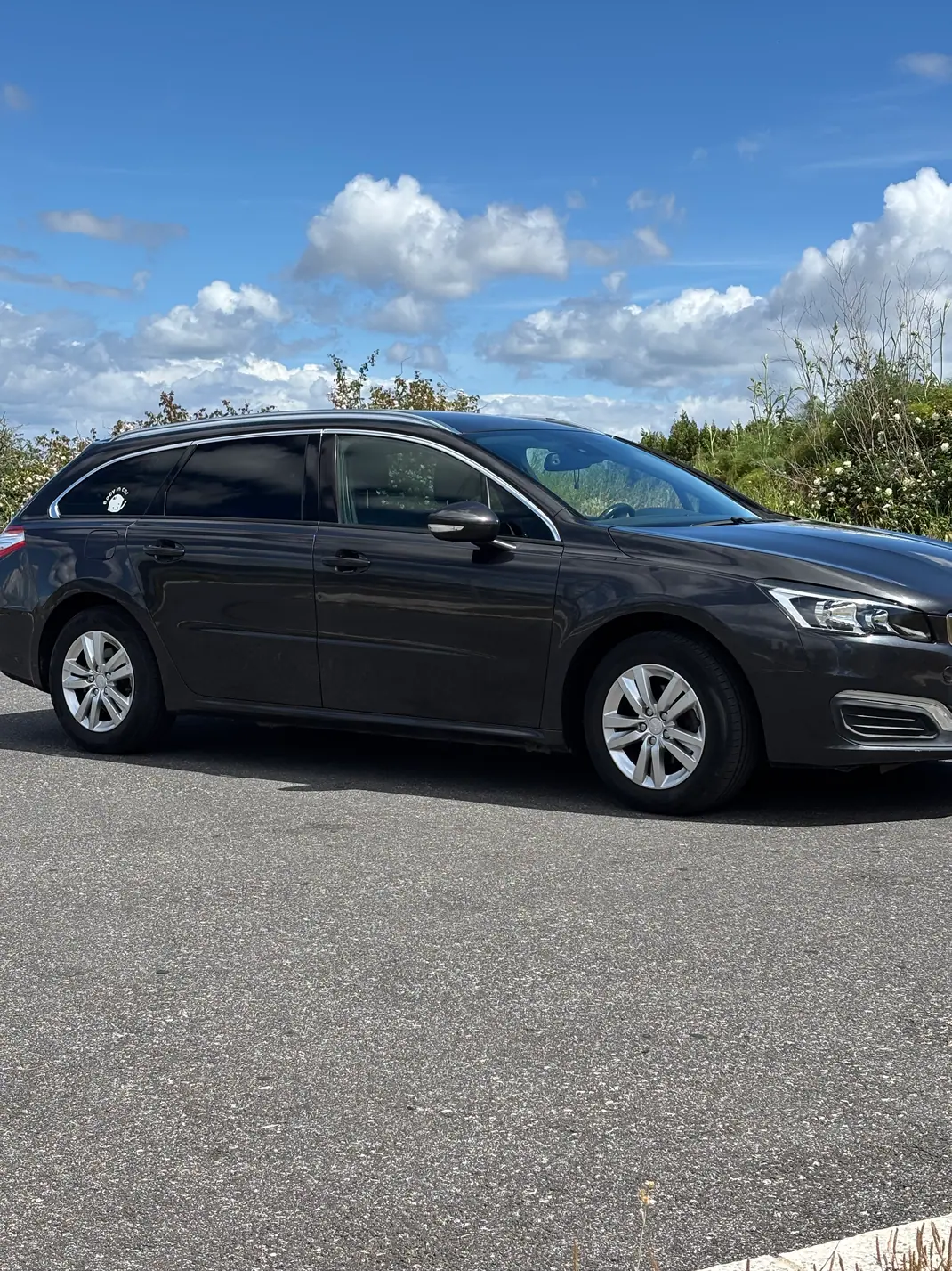 Peugeot 508 SW 2017 - 7500 EUR, 200000 km - AUTO.MOTO.pt - 200000km - foto 2 de 15