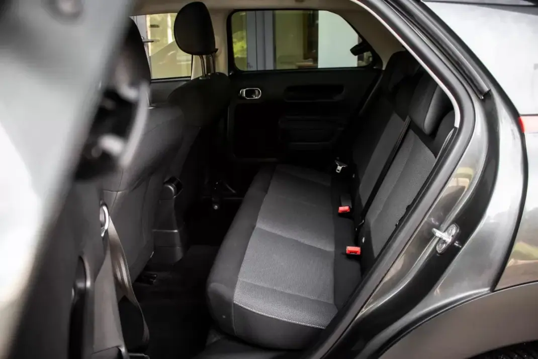 Citroën C4 Cactus 2016 - 10550 EUR, 98640 km - AUTO.MOTO.pt - 98640km - foto 27 de 42