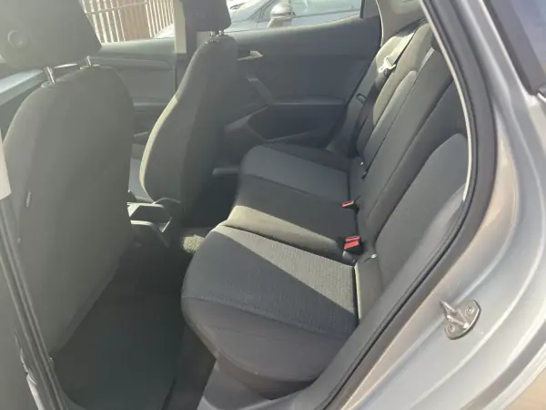 SEAT Arona 2023 - 15990 EUR, 60500 km - AUTO.MOTO.pt - 60500km - foto 9 de 18
