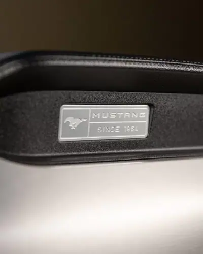 Ford Mustang 2016 - 47950 EUR, 107000 km - AUTO.MOTO.pt - 107000km - foto 23 de 25