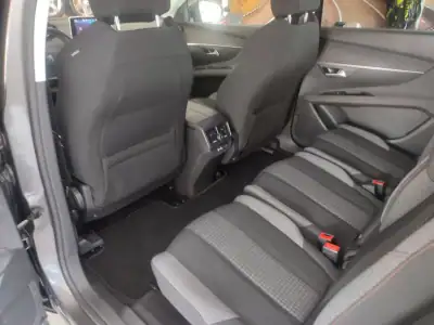 Peugeot 5008 2017 - 19999 EUR, 172000 km - AUTO.MOTO.pt - 172000km - foto 18 de 20