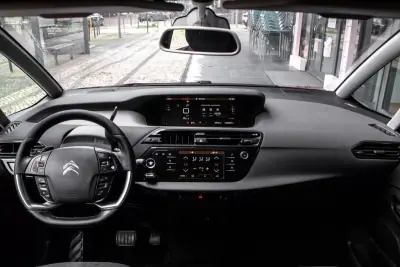 Citroën Grand C4 Spacetourer 2019 - 10900 EUR, 259898 km - AUTO.MOTO.pt - 259898km - foto 23 de 30