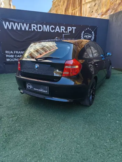 BMW 118 2008 - 7350 EUR, 221000 km - AUTO.MOTO.pt - 221000km - foto 4 de 11