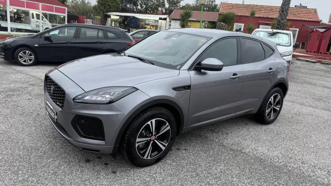 Jaguar E-Pace 2023 - 45500 EUR, 40380 km - AUTO.MOTO.pt - 40380km - foto 1 de 38