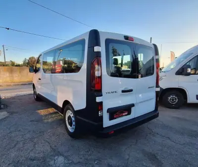 Renault Trafic 2017 — foto 5 de 16