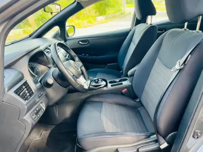 Nissan Leaf 2019 - 14750 EUR, 56425 km - AUTO.MOTO.pt - 56425km - foto 26 de 40