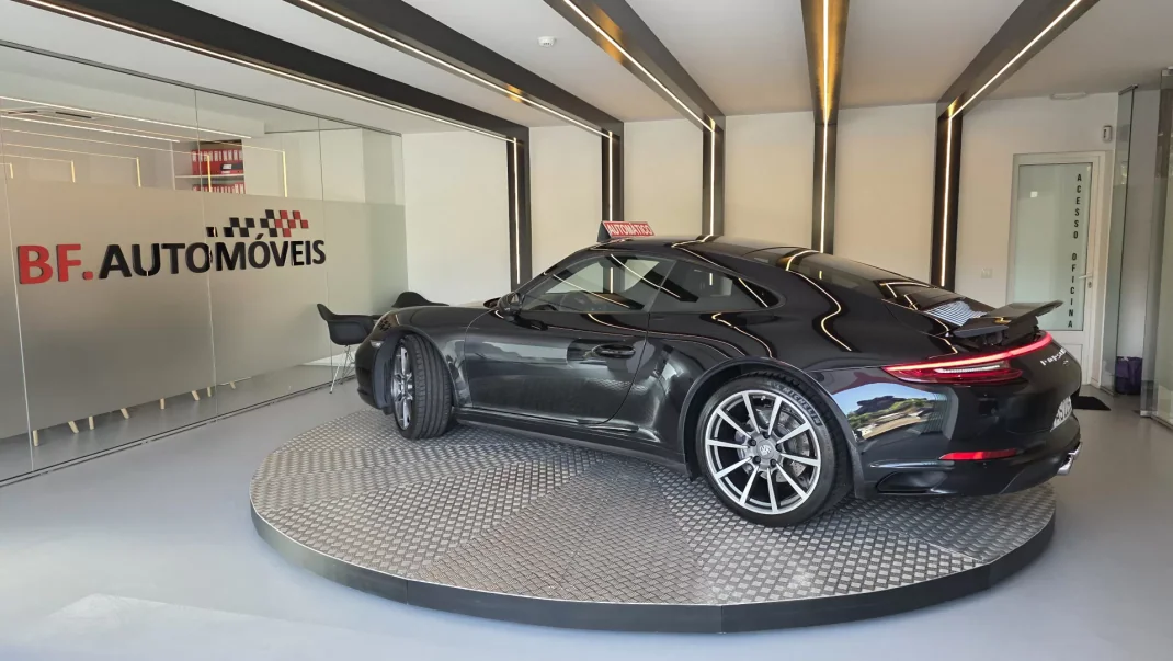 Porsche 991 2016 - 109500 EUR, 62318 km - AUTO.MOTO.pt - 62318km - foto 16 de 60