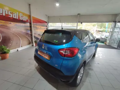 Renault Captur 2016 - 13800 EUR, 159000 km - AUTO.MOTO.pt - 159000km - foto 3 de 12