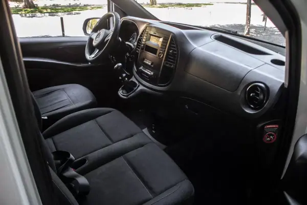 Mercedes-Benz Vito 2015 - 14900 EUR, 153540 km - 153540km - foto 12 de 25