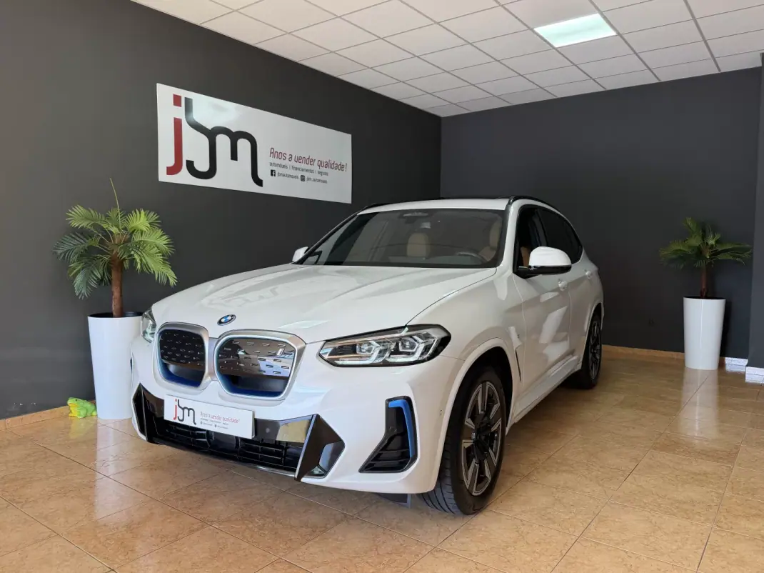 BMW iX3 2022 - 31500 EUR, 148987 km - AUTO.MOTO.pt - 148987km - foto 1 de 22