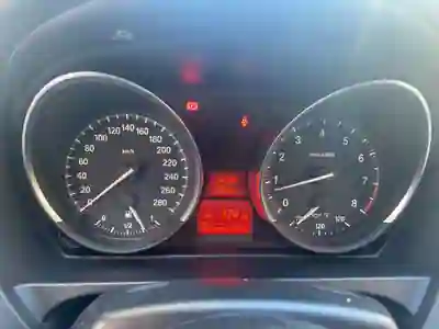 BMW Z4 2012 — foto 4 de 15