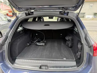 Mercedes-Benz C 300e 2024 - 51500 EUR, 26210 km - AUTO.MOTO.pt - 26210km - foto 21 de 22