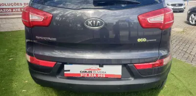 Kia Sportage 2012 - 10750 EUR, 181000 km - AUTO.MOTO.pt - 181000km - foto 5 de 15