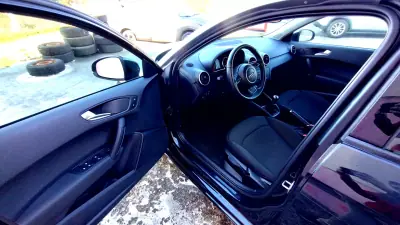 Audi A1 Sportback 2014 - 10999 EUR, 159000 km - AUTO.MOTO.pt - 159000km - foto 15 de 37