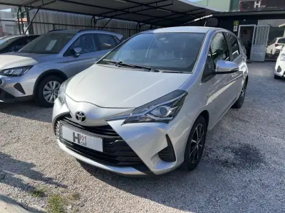Toyota Yaris 2020 - 13900 EUR, 129600 km - AUTO.MOTO.pt - 129600km - foto 2 de 16