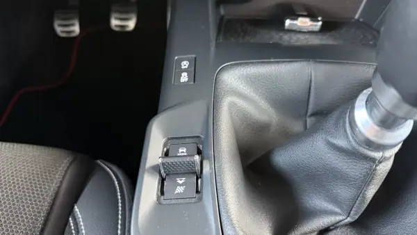 Jaguar E-Pace 2019 - 24500 EUR, 164000 km - AUTO.MOTO.pt - 164000km - foto 40 de 64